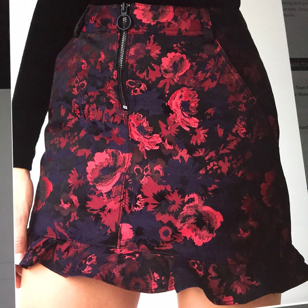 Petite Floral Jacquard Ruffle Mini Skirt